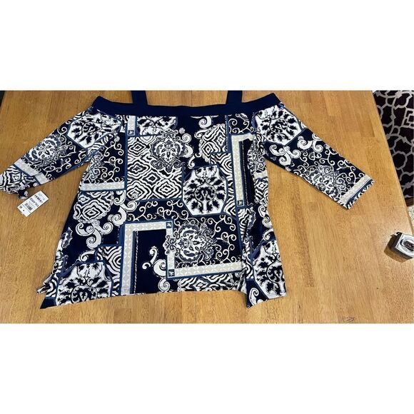 JM Collection Womens Printed Cold Shoulder Top Intrepid Blue Size 2XL NWT P1-231 - Picture 2 of 9